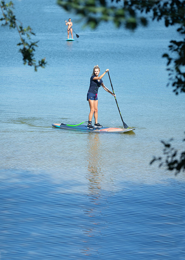 mise en situation de la pagaie sur l'eau
