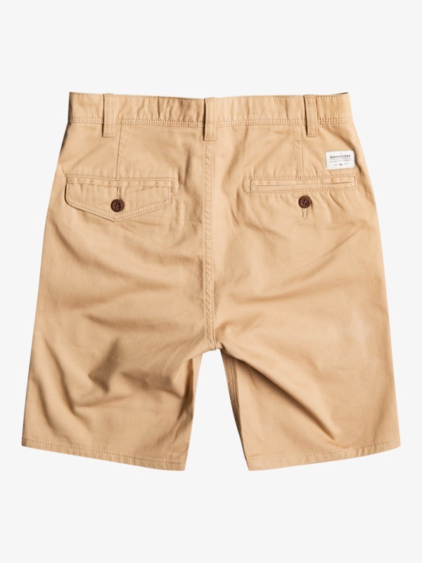 Short beige de dos