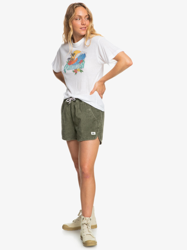 T-shirt blanc illustration vague porté de face plan large